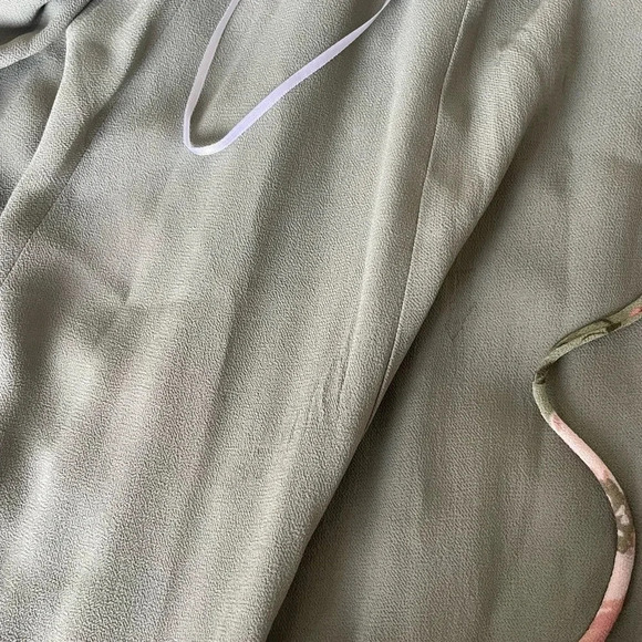 Reformation Gwyneth floral ruffle wrap midi dress - Picture 8 of 9